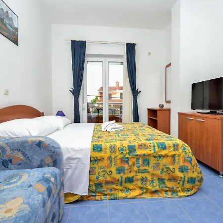 Apartmán Bonex-5 By Interhome