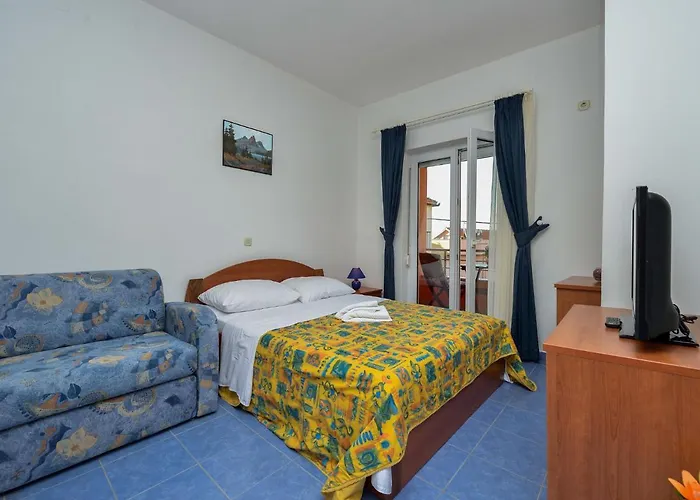 Bonex-5 By Interhome